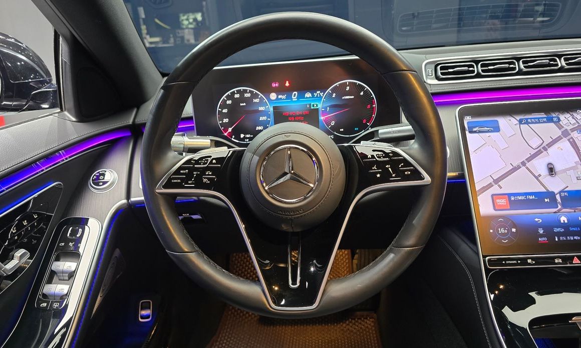 Mercedes-Benz S-Class 2025