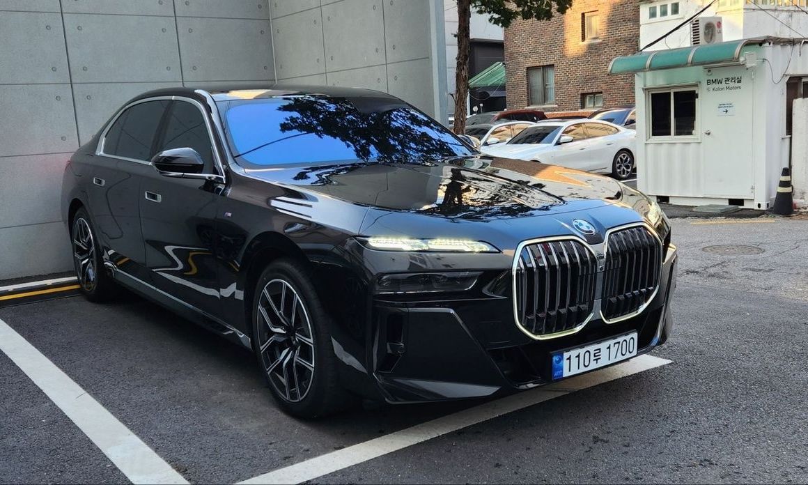 BMW 7-Series 2025