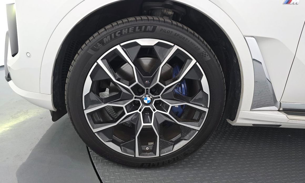 BMW X7 2024