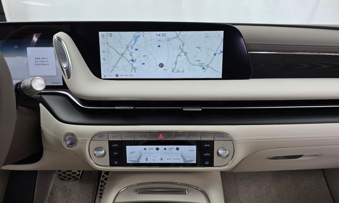 Genesis G90 2023
