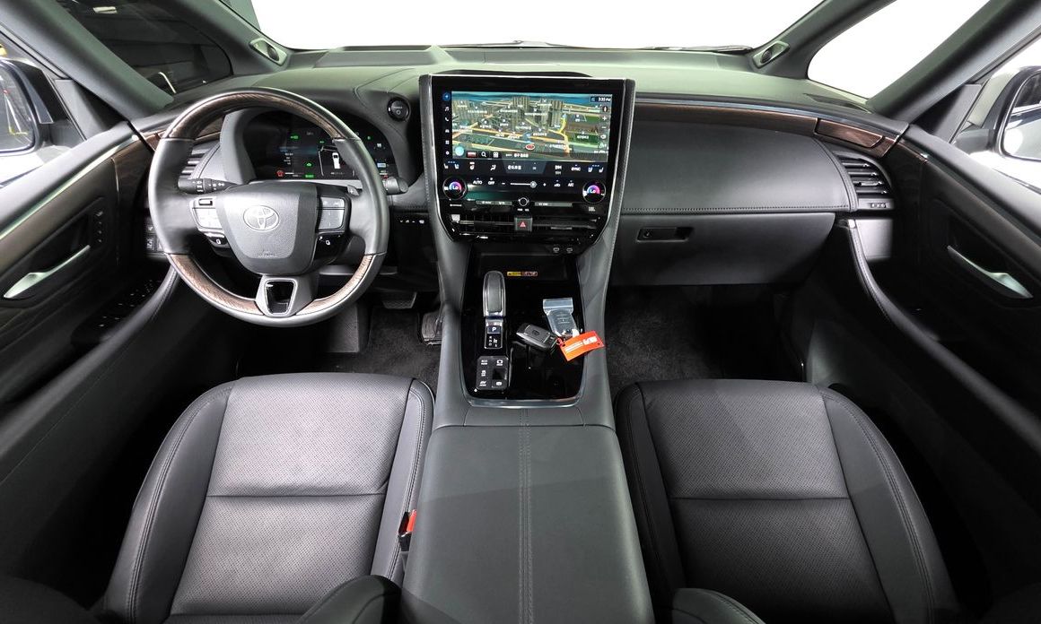 Toyota Alphard 2025