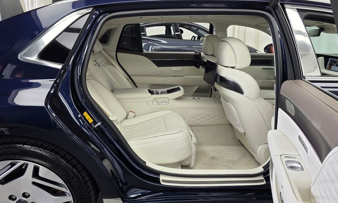 Genesis G90 2023