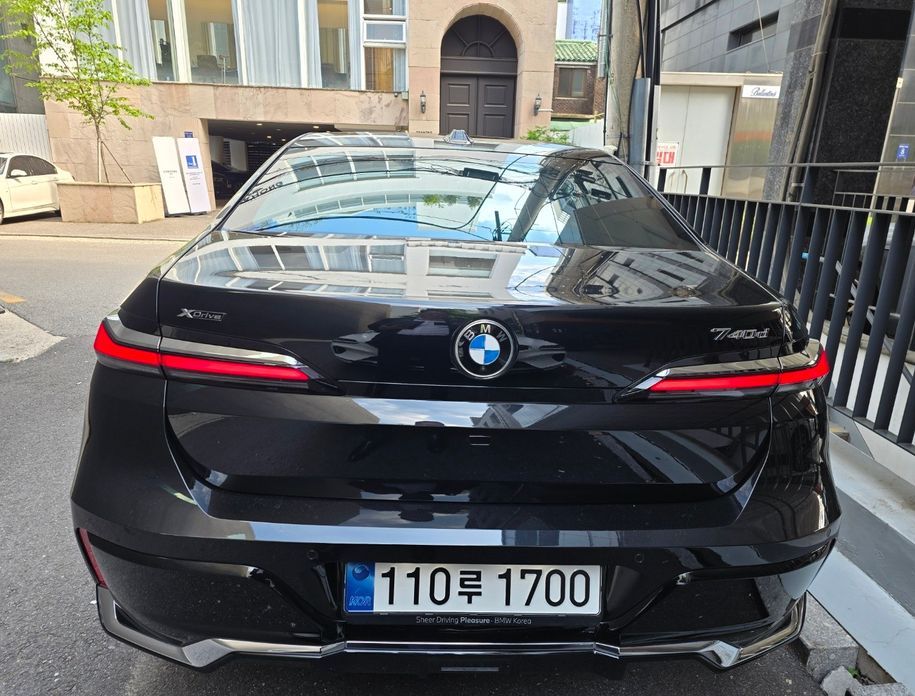 BMW 7-Series 2025