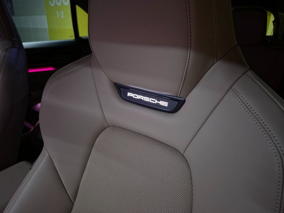 Porsche Macan 2025
