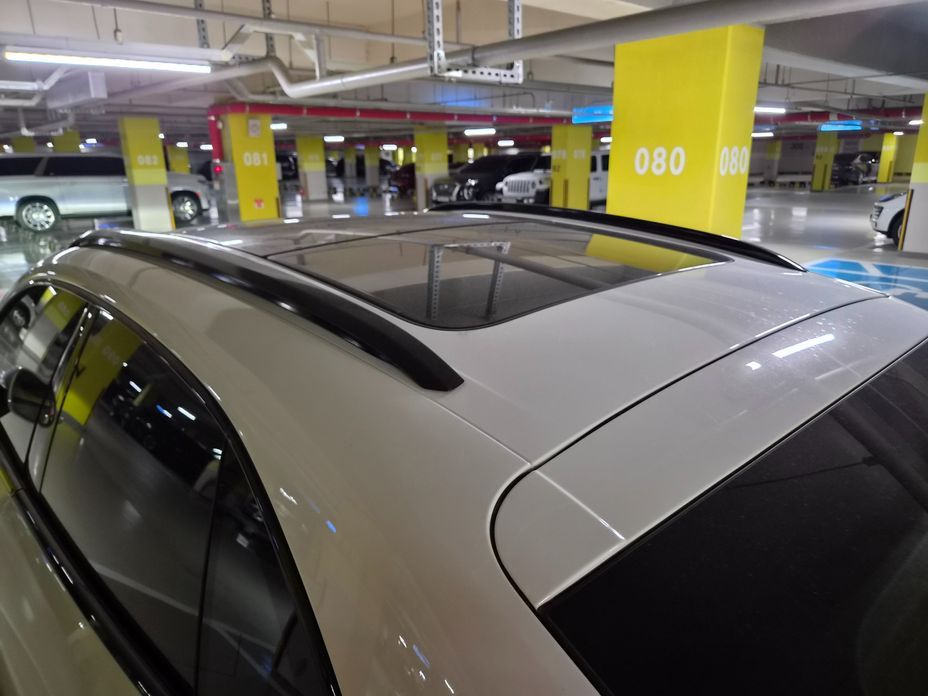 Porsche Macan 2025