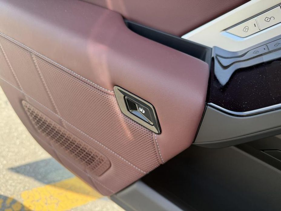 BMW 7-Series 2023