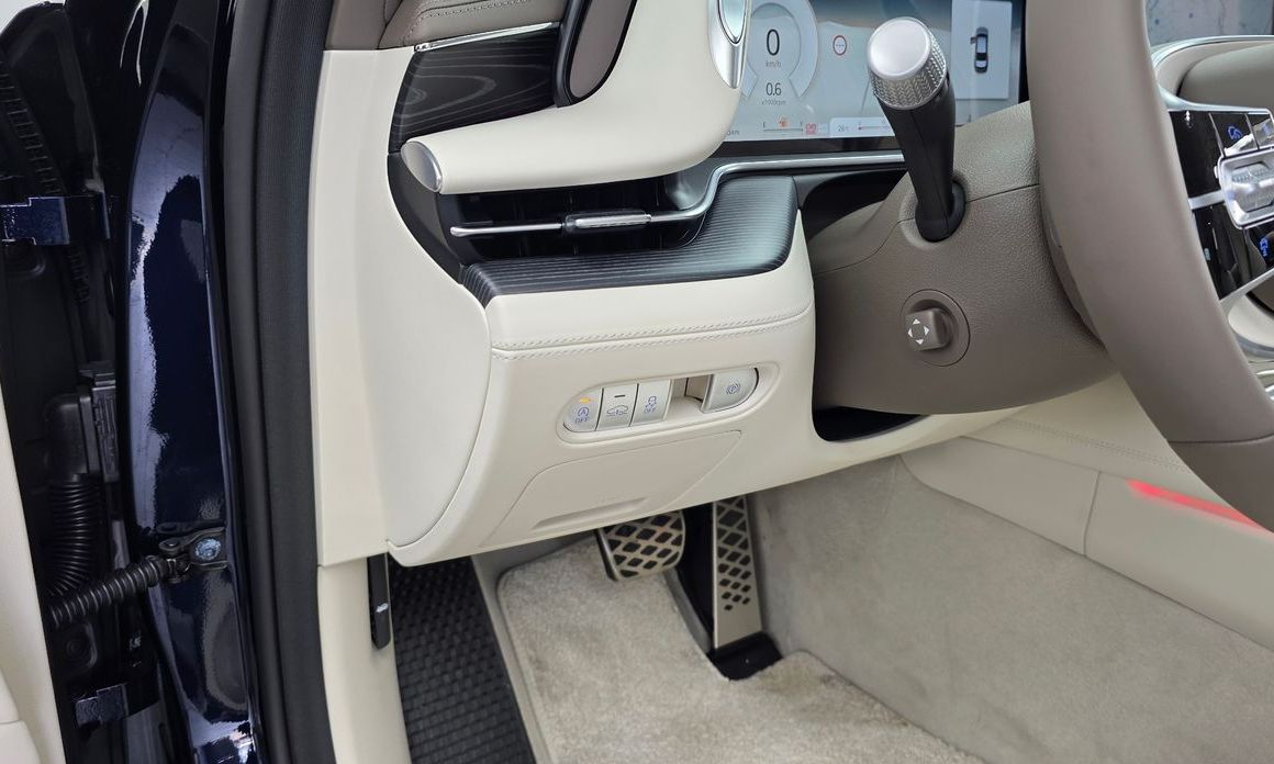 Genesis G90 2023