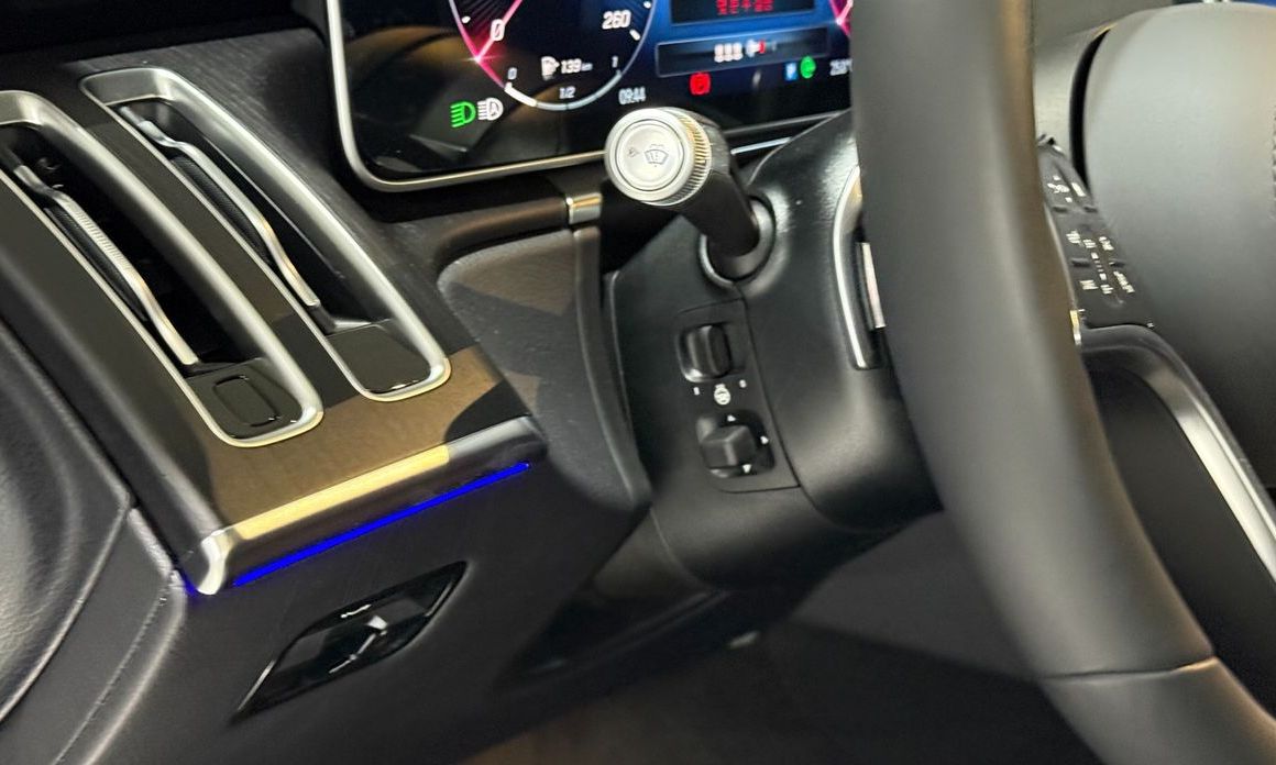 Mercedes-Benz S-Class 2025