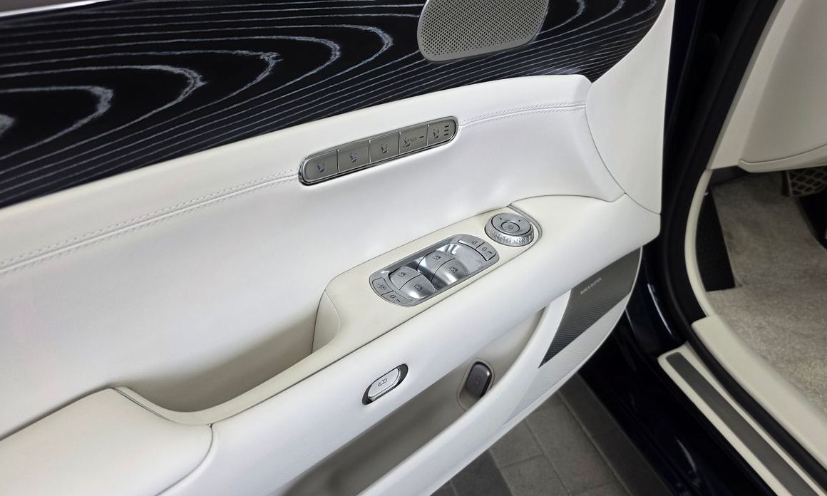 Genesis G90 2023