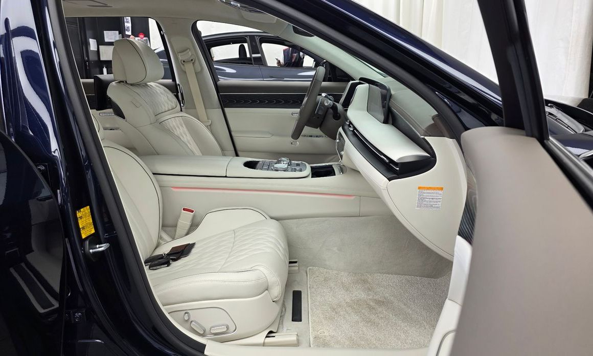 Genesis G90 2023
