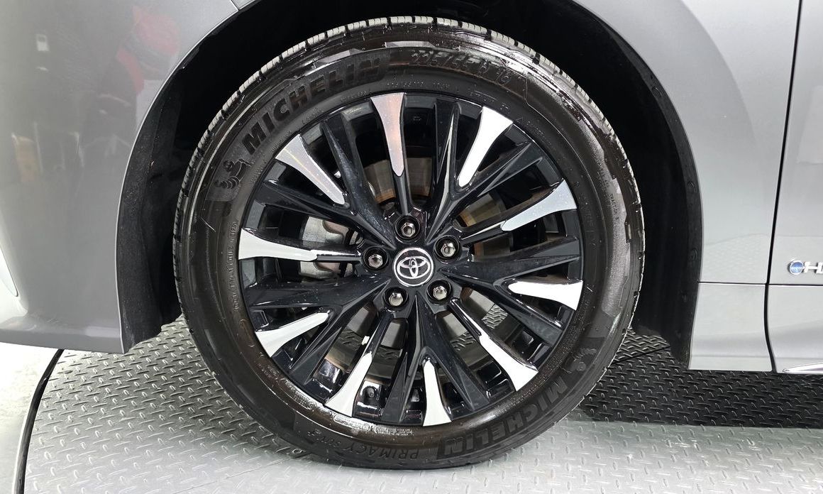 Toyota Alphard 2025