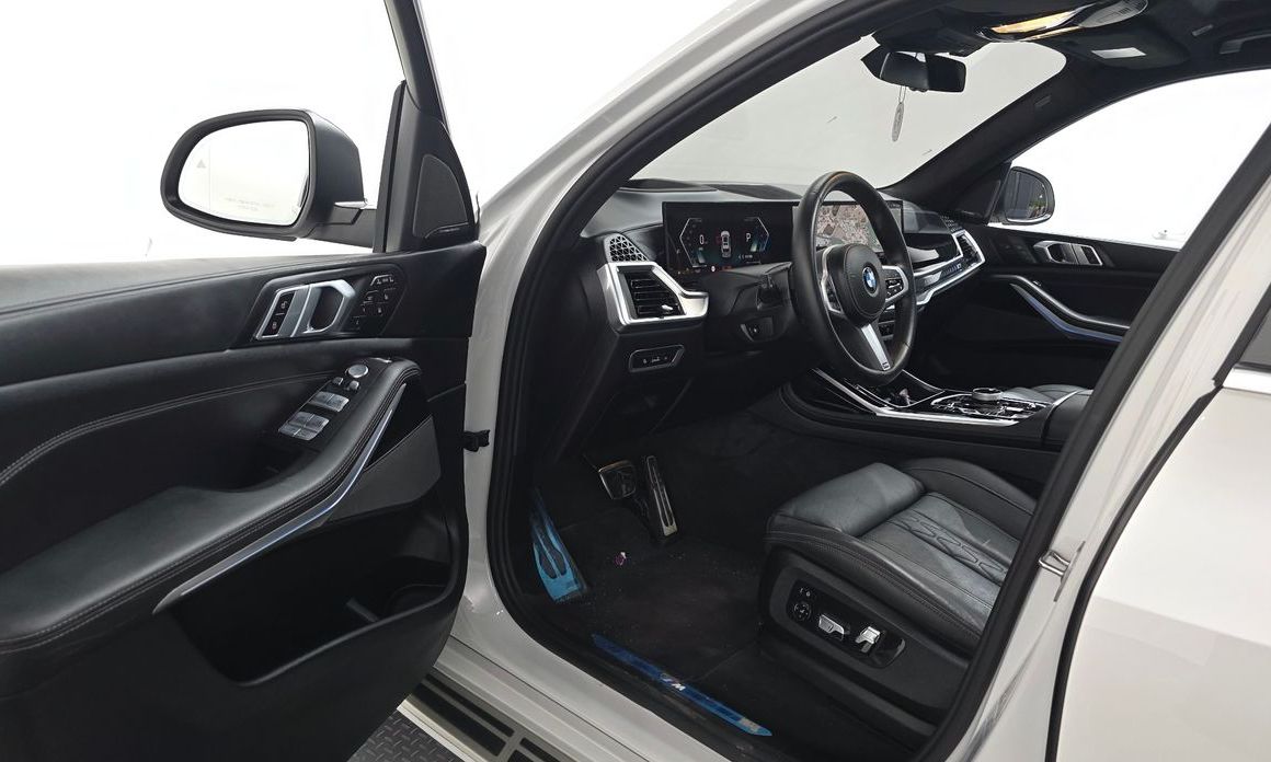 BMW X7 2024
