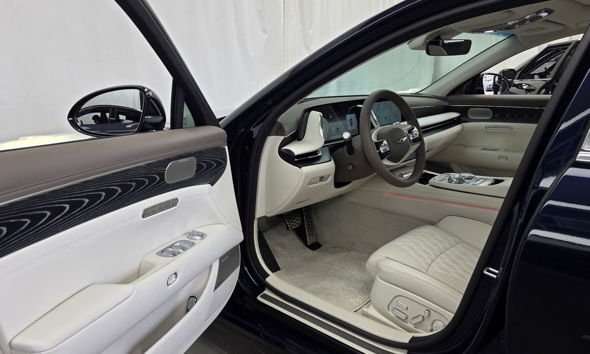 Genesis G90 2023