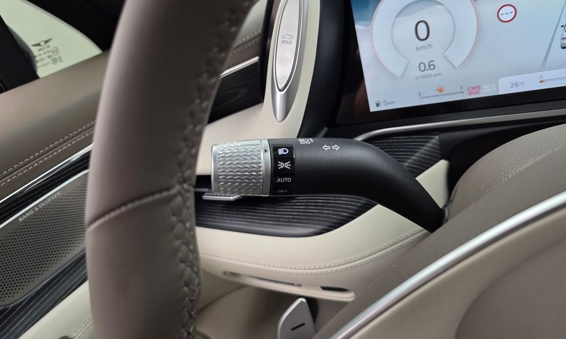Genesis G90 2023