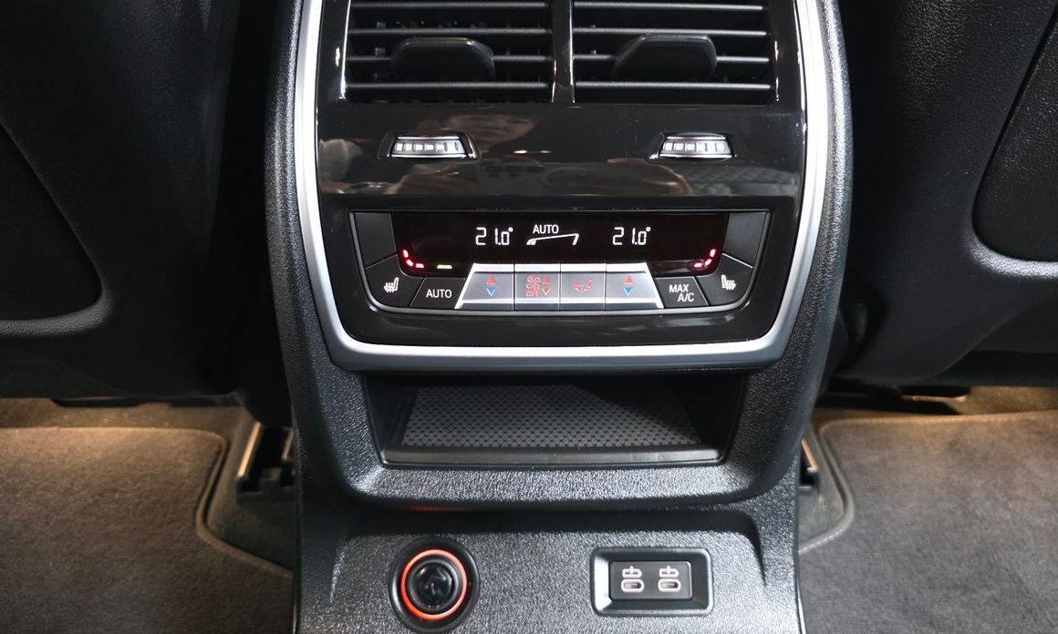 BMW X7 2024