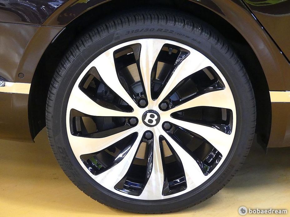 Bentley Flying Spur 2023