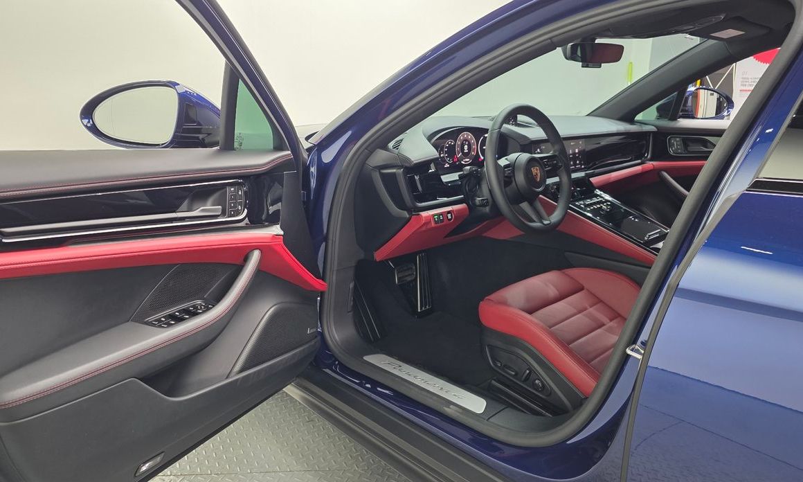 Porsche Panamera 2025