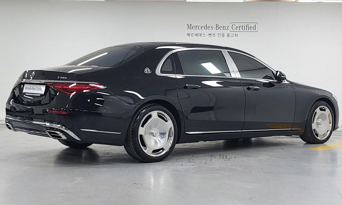 Mercedes-Benz S-Class 2023