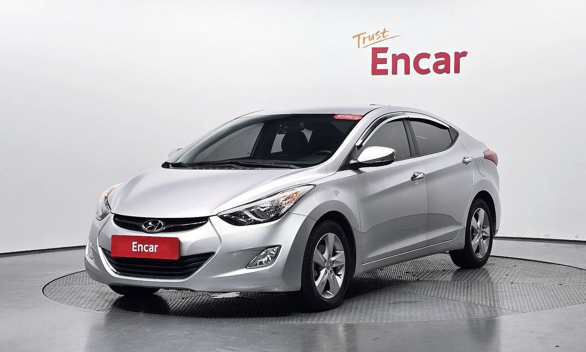 Hyundai AVANTE 2013