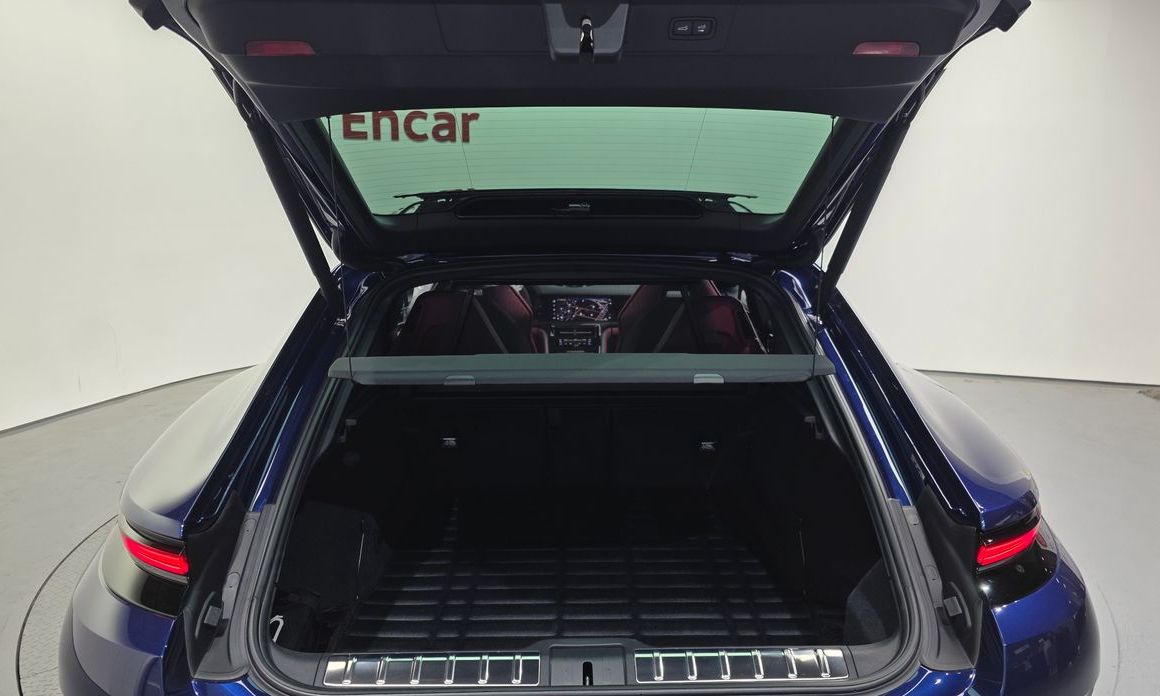 Porsche Panamera 2025