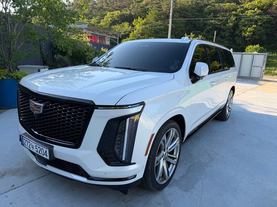 Cadillac Escalade 2025