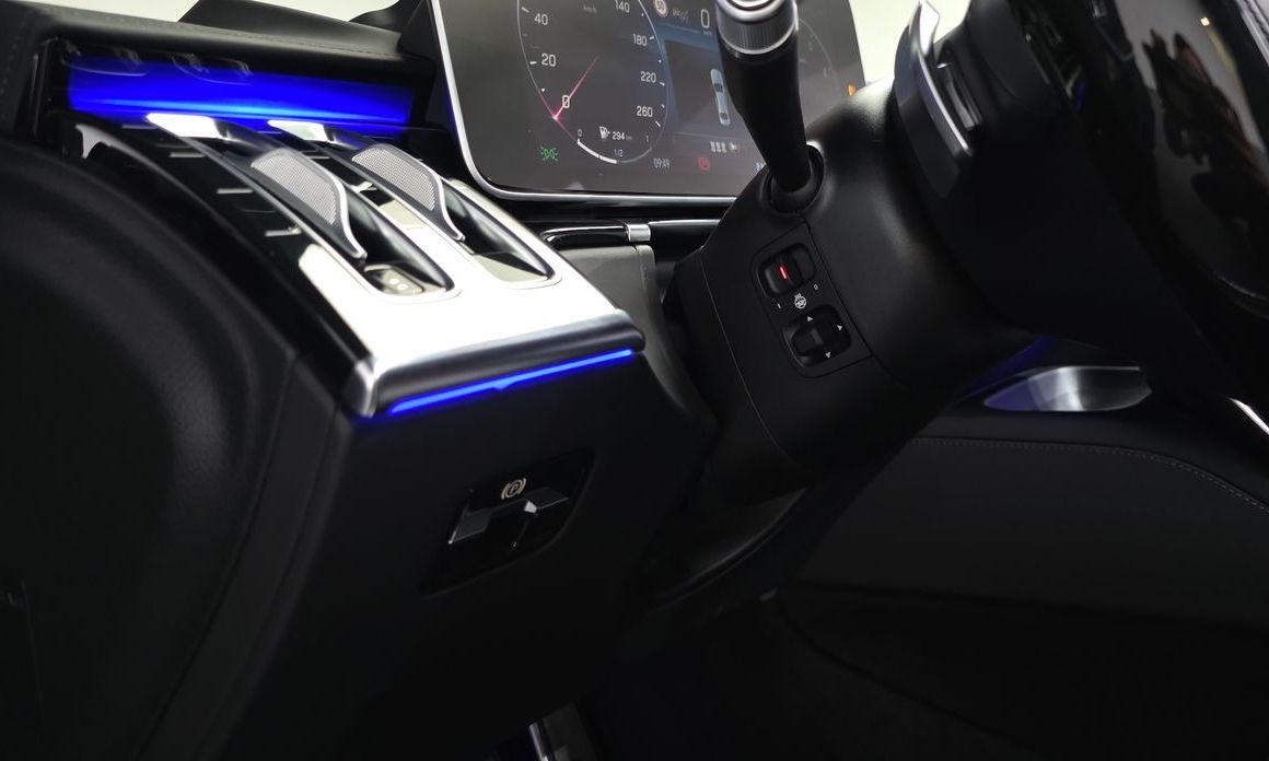 Mercedes-Benz S-Class 2023