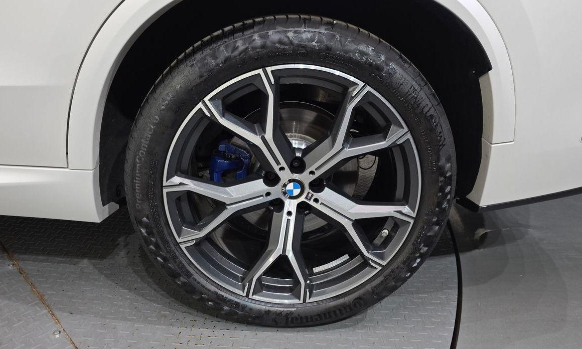 BMW X5 2025