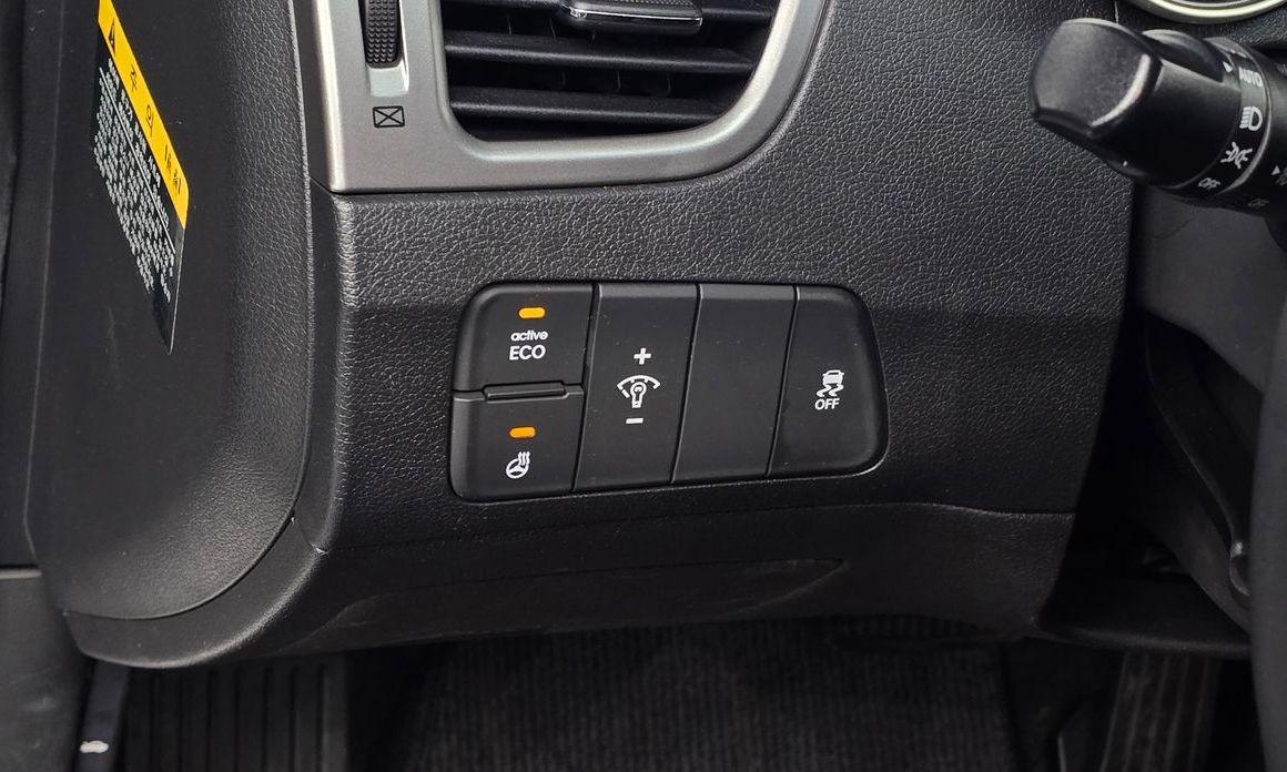 Hyundai AVANTE 2013