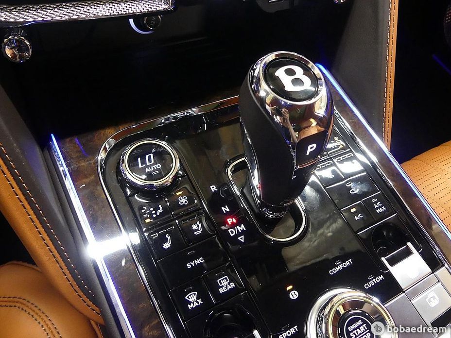 Bentley Flying Spur 2023