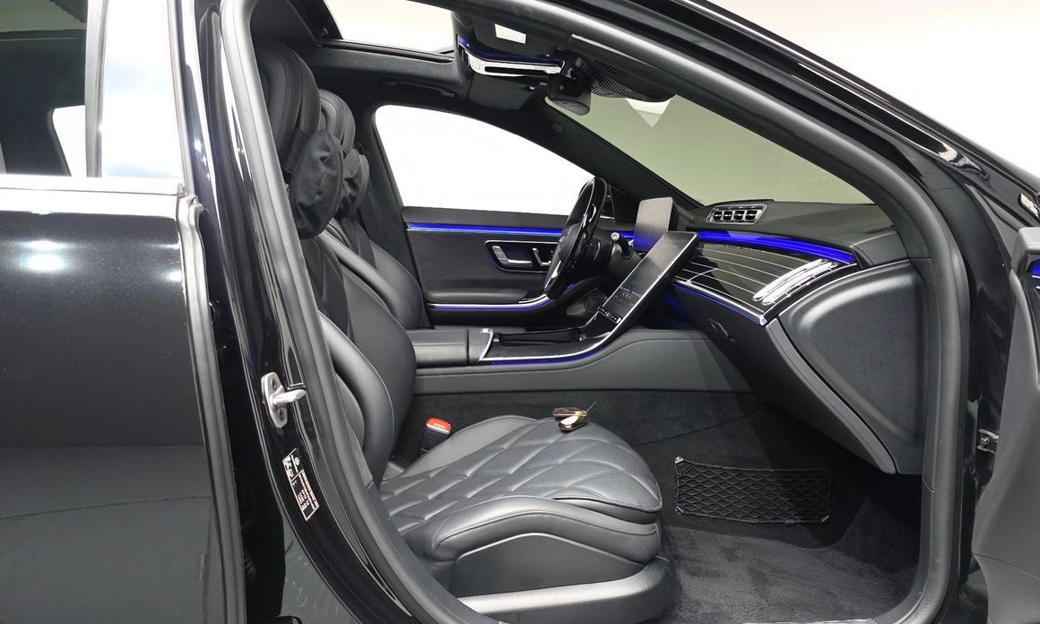 Mercedes-Benz S-Class 2023