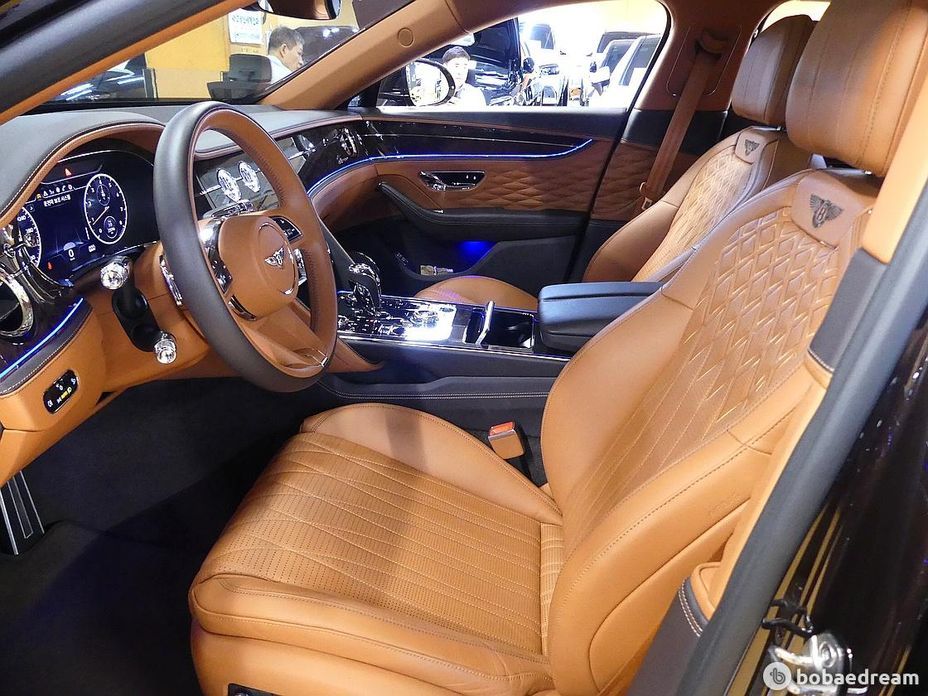 Bentley Flying Spur 2023
