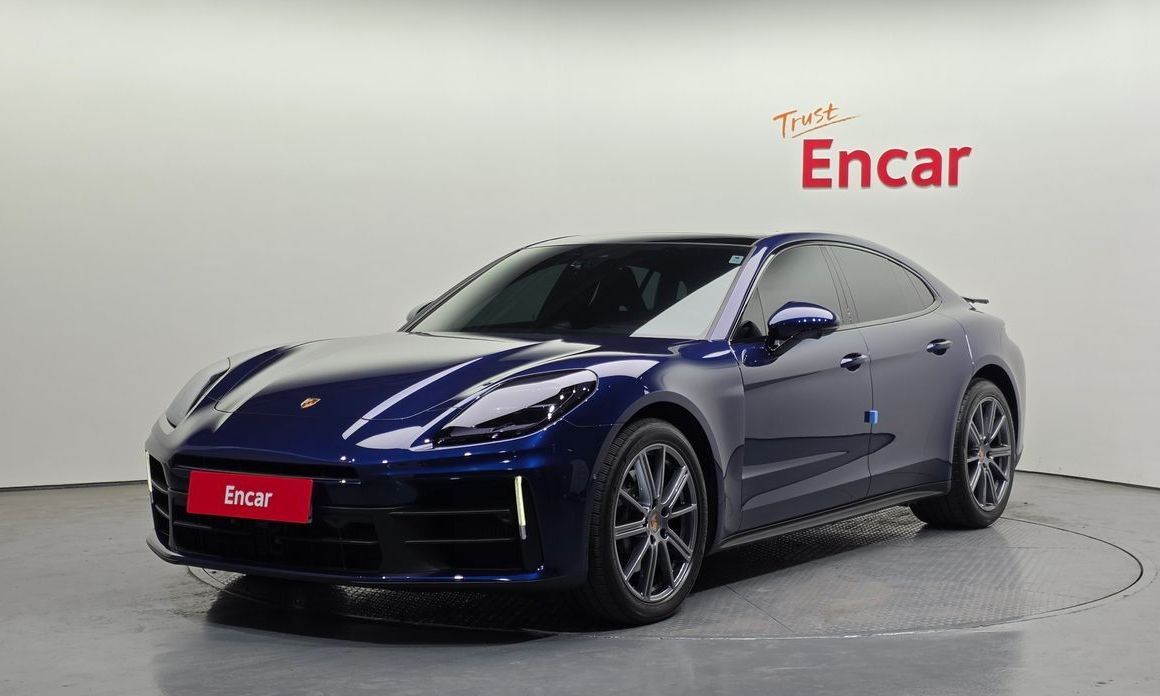 Porsche Panamera 2025