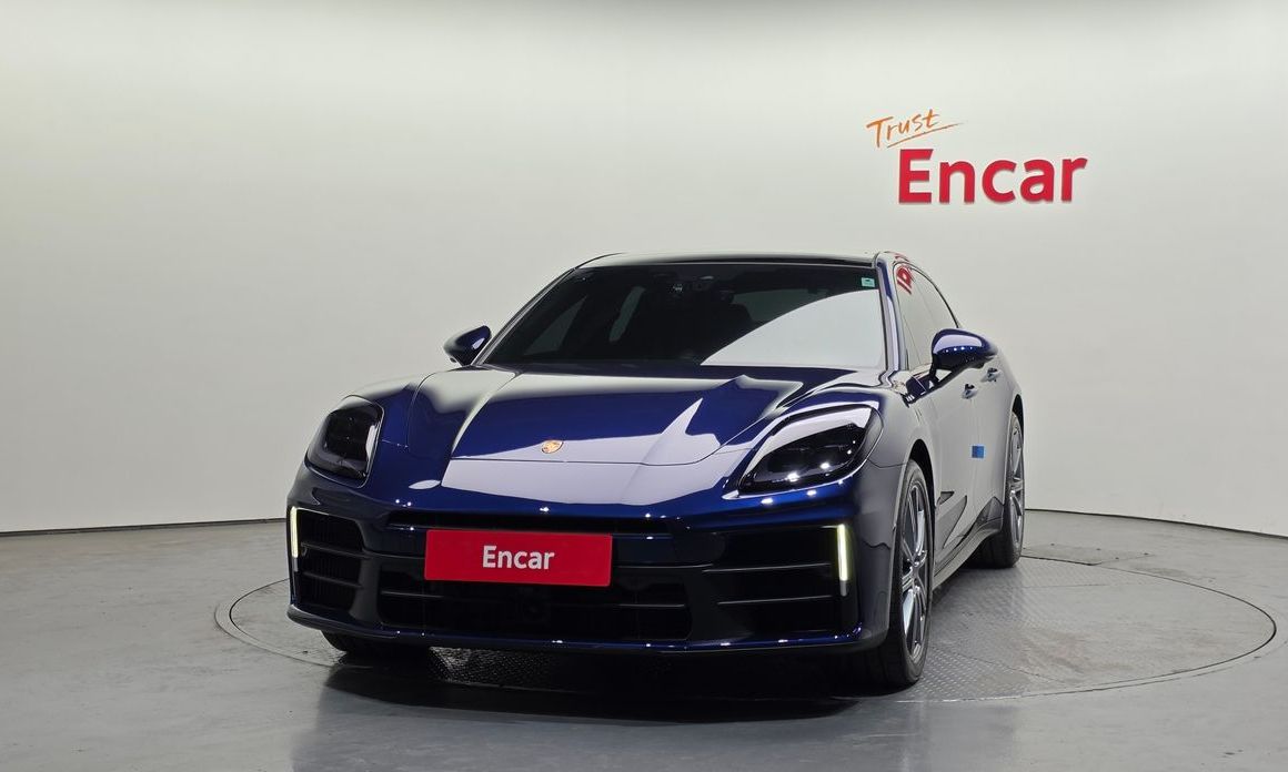 Porsche Panamera 2025