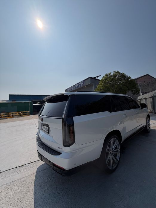 Cadillac Escalade 2025