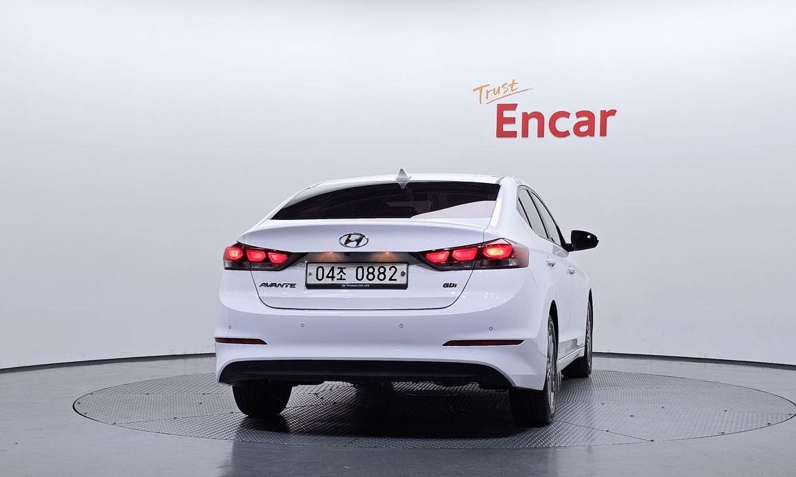 Hyundai AVANTE 2017