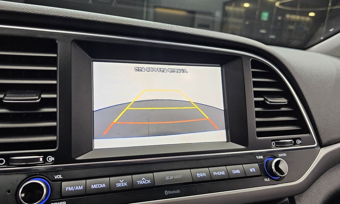 Hyundai AVANTE 2017