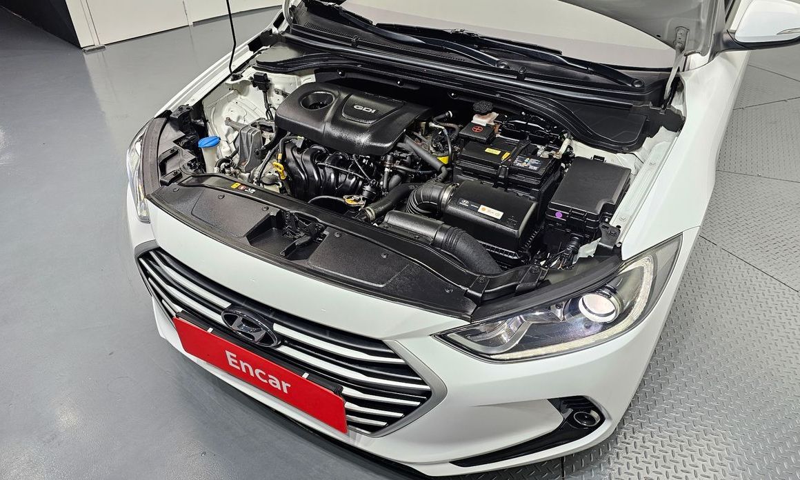 Hyundai AVANTE 2017