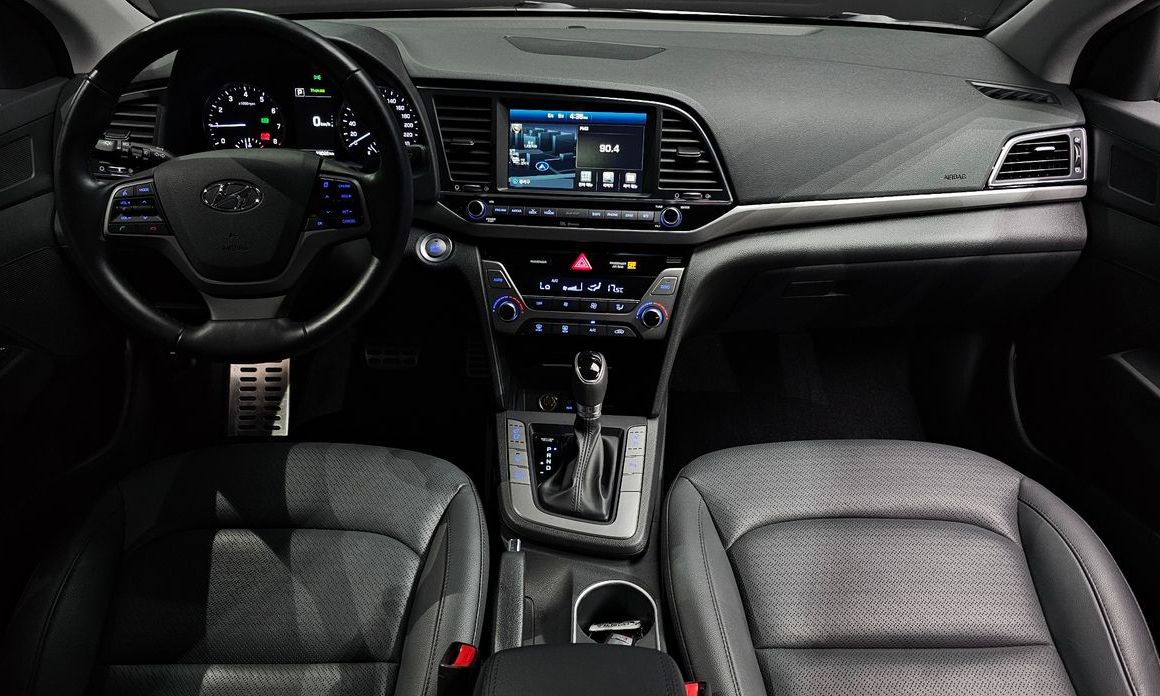 Hyundai AVANTE 2017