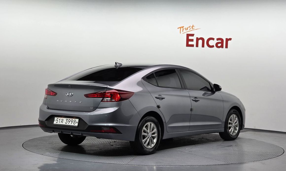 Hyundai AVANTE 2019