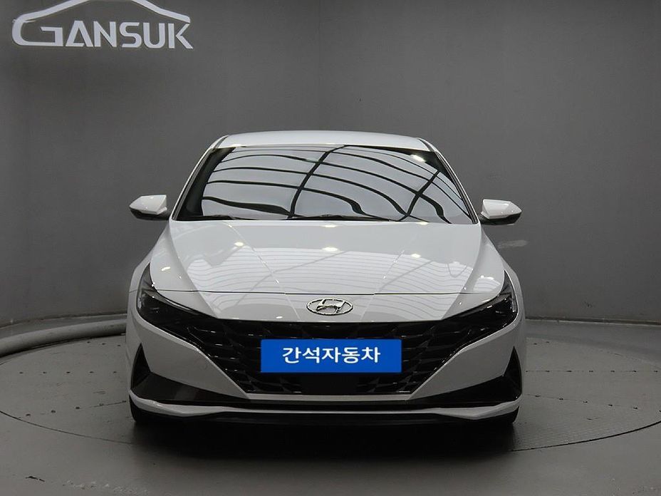 Hyundai AVANTE 2021