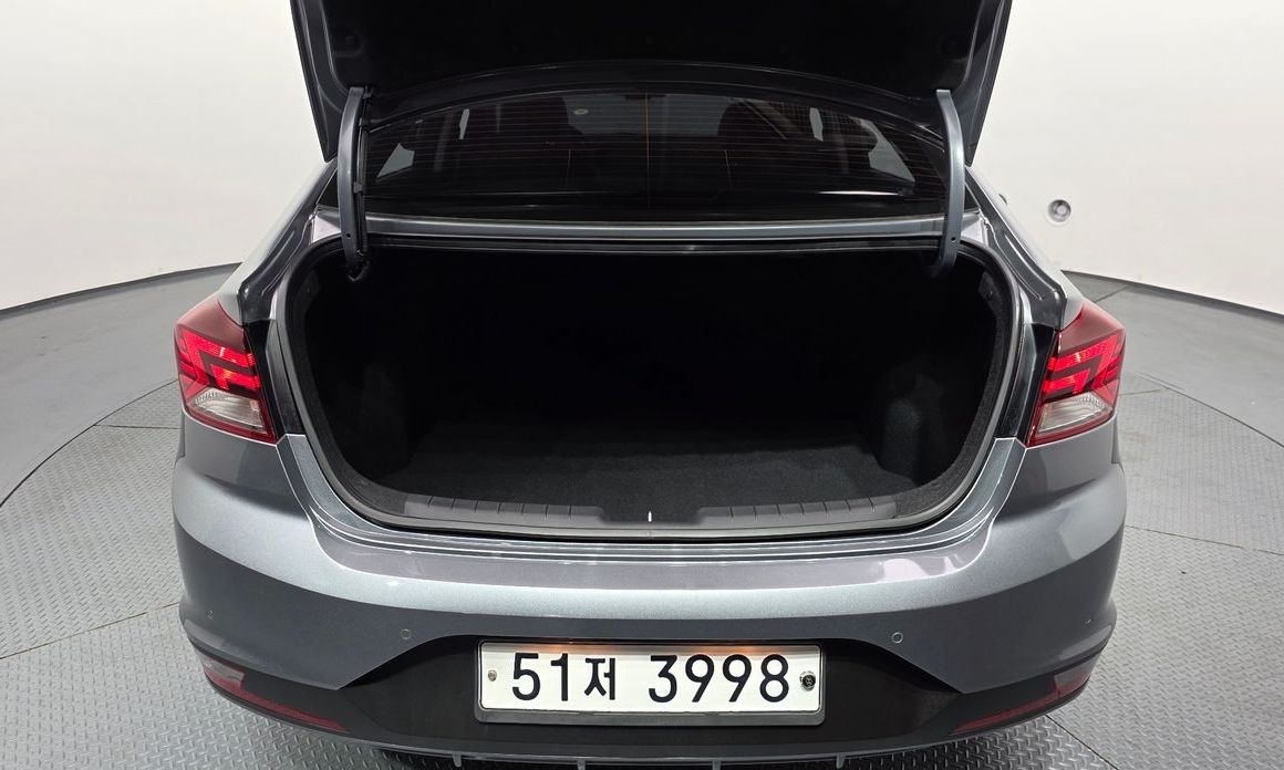 Hyundai AVANTE 2019