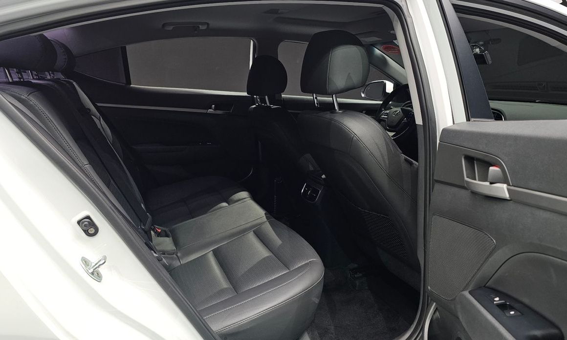 Hyundai AVANTE 2017