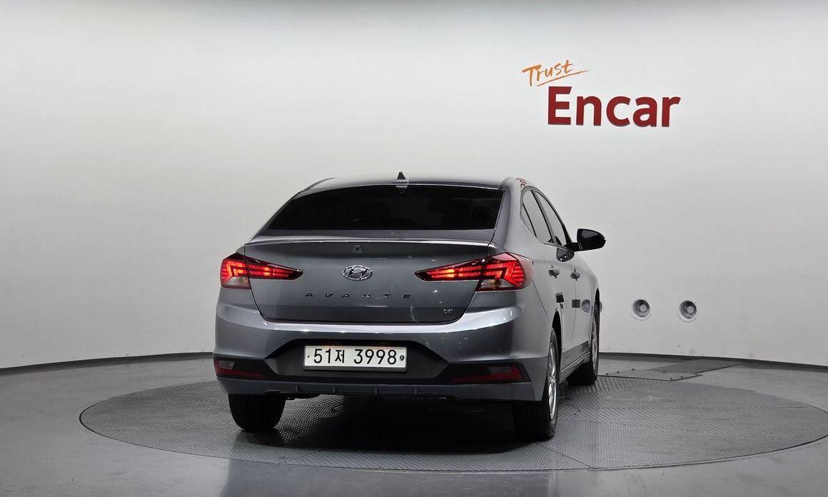 Hyundai AVANTE 2019