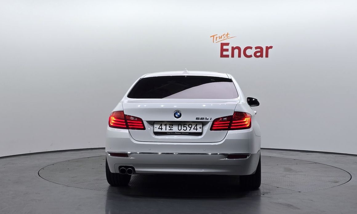 BMW 5-Series 2016