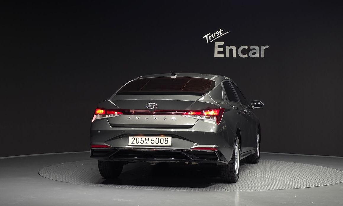 Hyundai AVANTE 2021