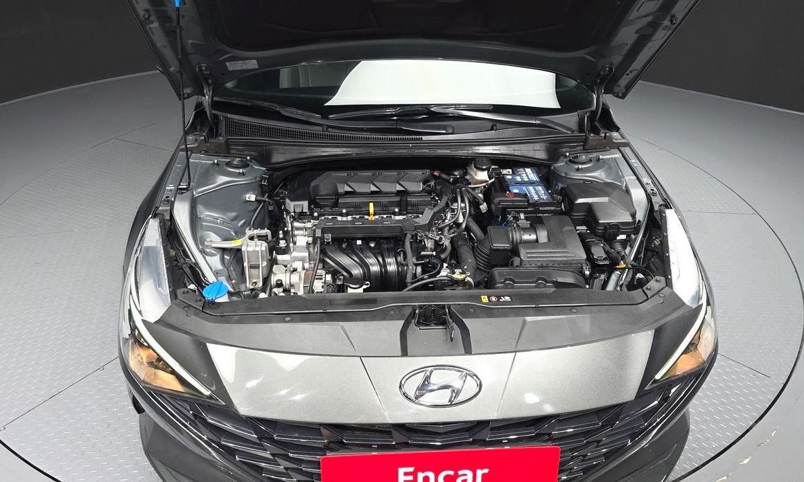 Hyundai AVANTE 2021