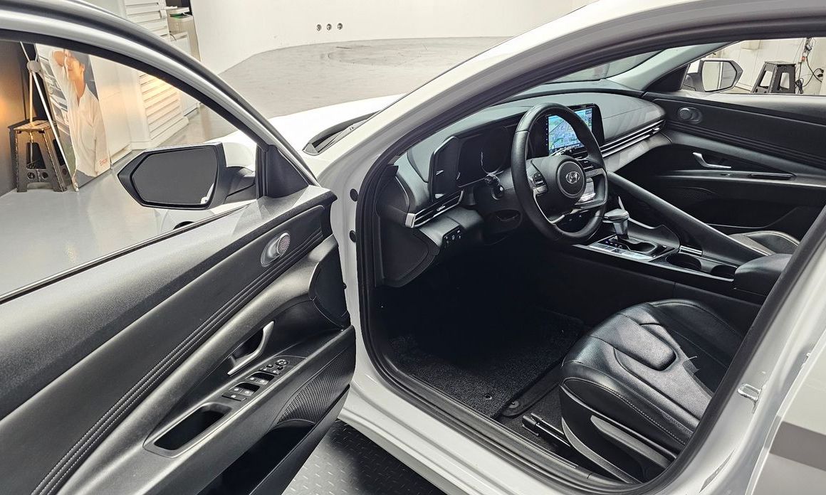 Hyundai AVANTE 2023