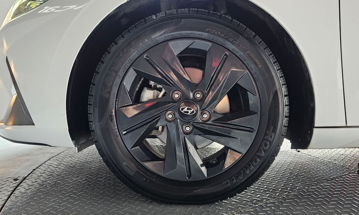 Hyundai AVANTE 2023