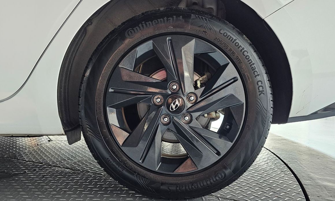 Hyundai AVANTE 2023