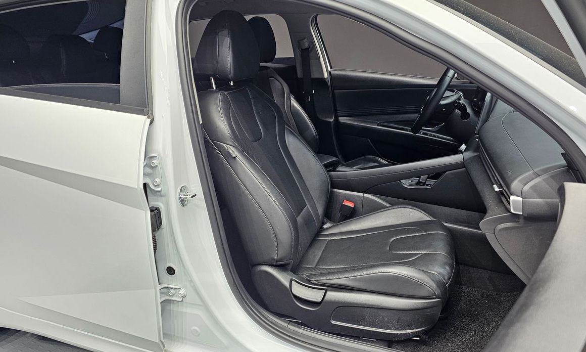 Hyundai AVANTE 2023